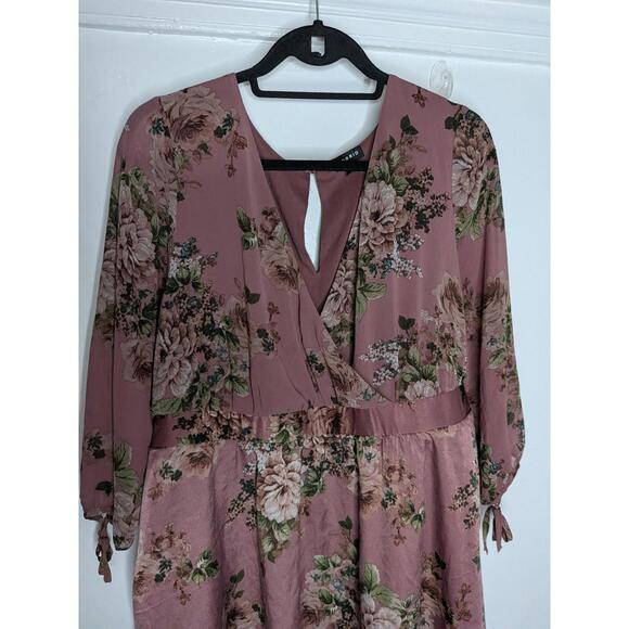 Torrid Dress Womens 2 Pink Floral Wrap Fit & Flare Chiffon Ruffle Midi Boho - Picture 2 of 7